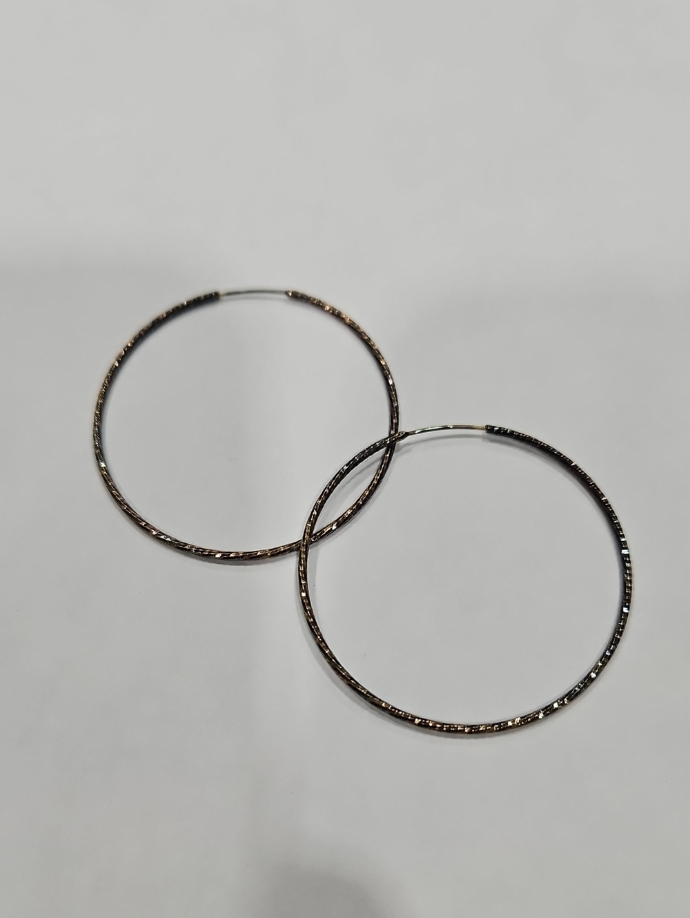 Dyadema Italy 925 Sterling Silver Diamond-Cut Hoop Earrings